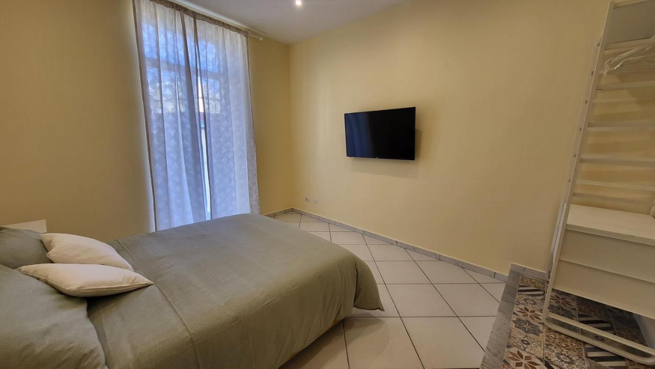 La Casa Di Bruno Suites Naples Exterior photo