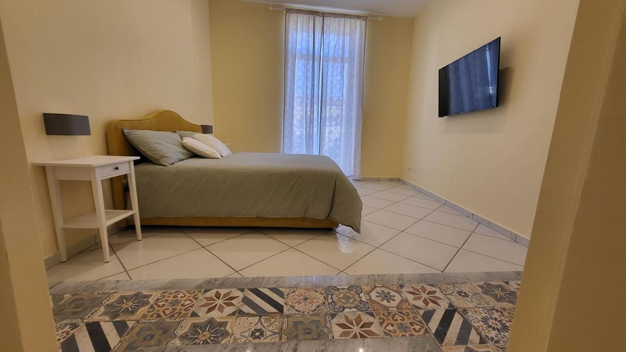 La Casa Di Bruno Suites Naples Exterior photo